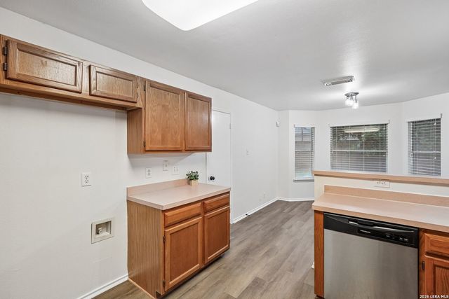 1200 DOVE MDWS, Schertz, TX 78154