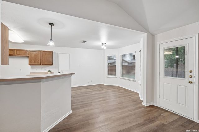 1200 DOVE MDWS, Schertz, TX 78154