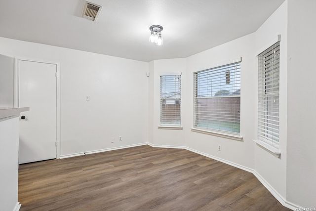 1200 DOVE MDWS, Schertz, TX 78154