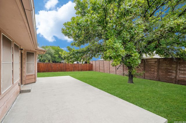 1200 DOVE MDWS, Schertz, TX 78154