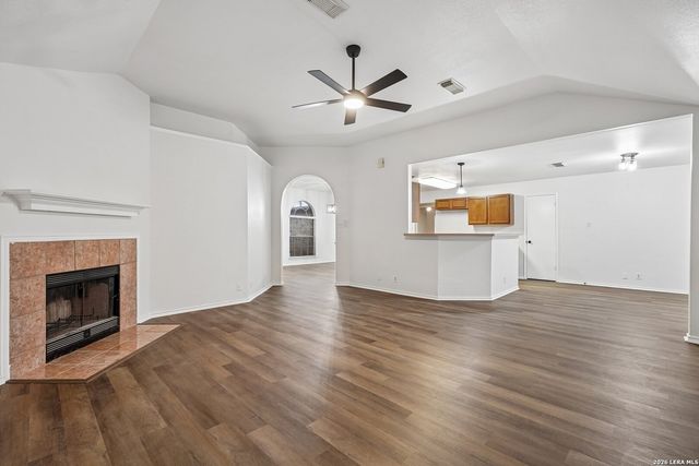 1200 DOVE MDWS, Schertz, TX 78154