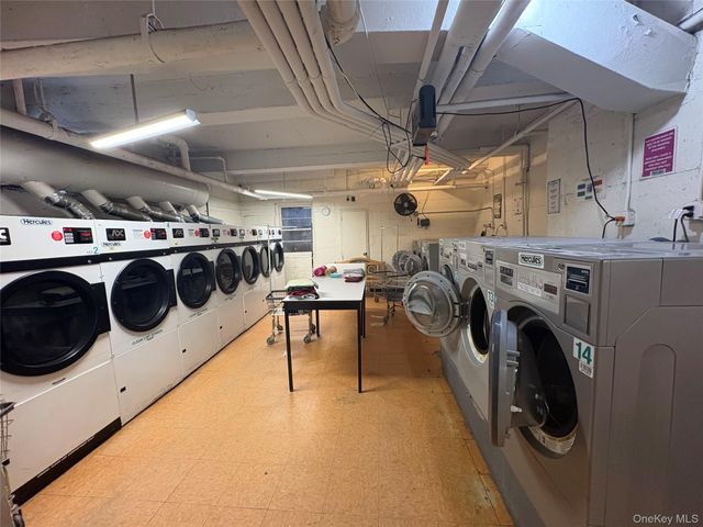 131-11 Kew Gardens Road 4B, Richmond Hill, NY 11418