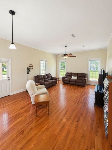 201 River, Columbia, AL 36319
