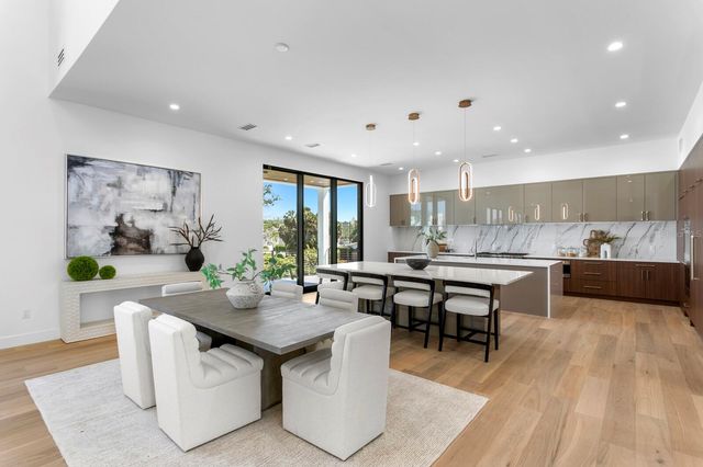 5023 W LEONA STREET, Tampa, FL 33629