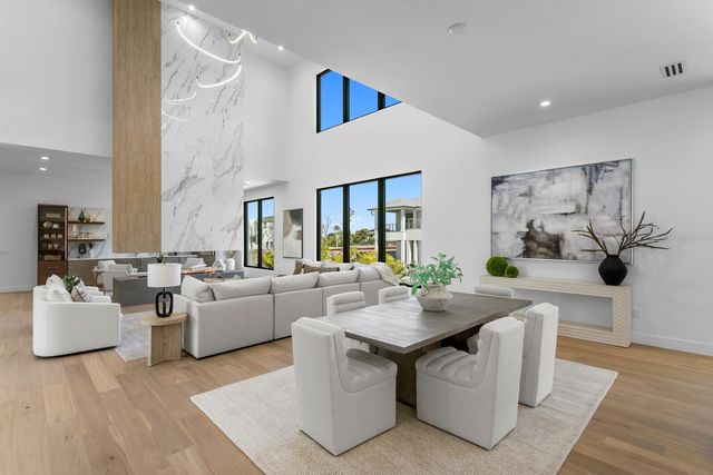 5023 W LEONA STREET, Tampa, FL 33629