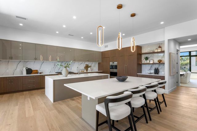 5023 W LEONA STREET, Tampa, FL 33629