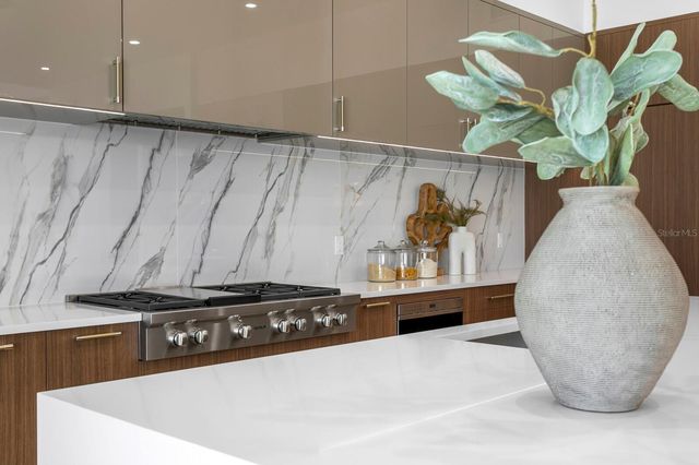 5023 W LEONA STREET, Tampa, FL 33629