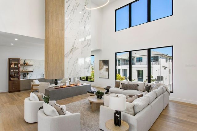 5023 W LEONA STREET, Tampa, FL 33629