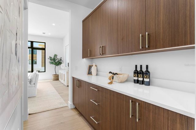 5023 W LEONA STREET, Tampa, FL 33629