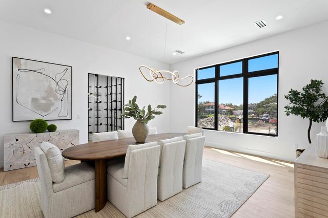 5023 W LEONA STREET, Tampa, FL 33629