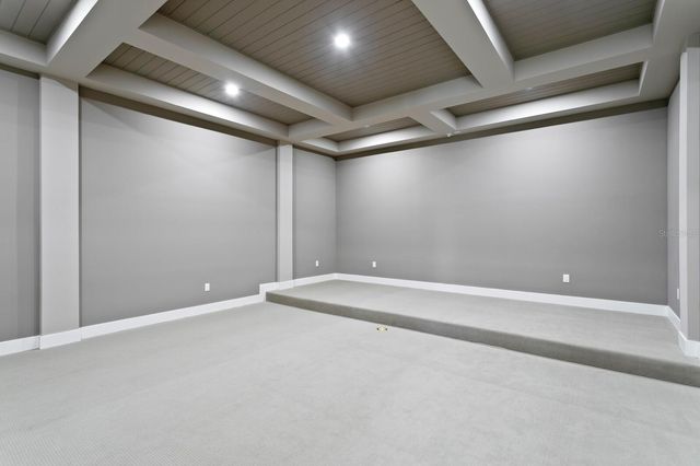 5023 W LEONA STREET, Tampa, FL 33629