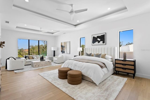 5023 W LEONA STREET, Tampa, FL 33629