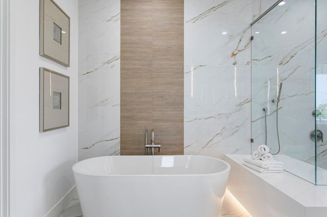 5023 W LEONA STREET, Tampa, FL 33629