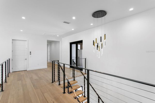 5023 W LEONA STREET, Tampa, FL 33629