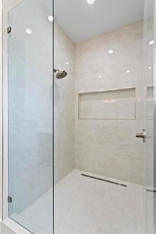 5023 W LEONA STREET, Tampa, FL 33629