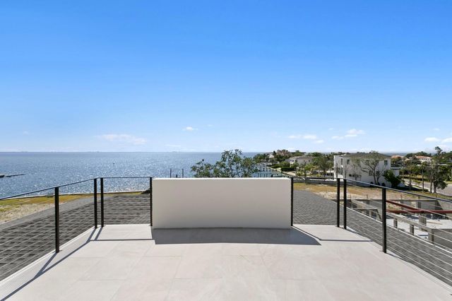 5023 W LEONA STREET, Tampa, FL 33629