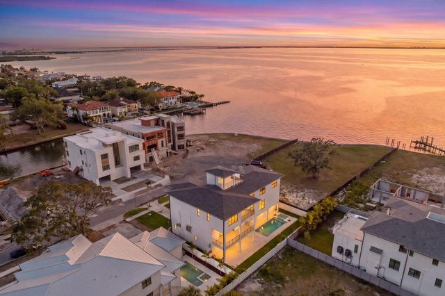 5023 W LEONA STREET, Tampa, FL 33629