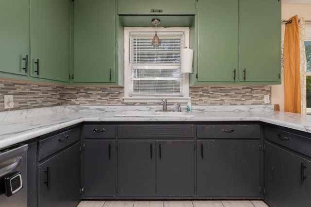 206 E Cherokee Street, Springfield, MO 65807