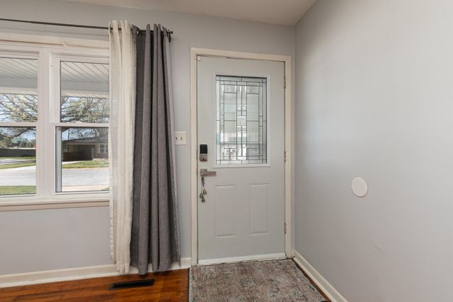 206 E Cherokee Street, Springfield, MO 65807