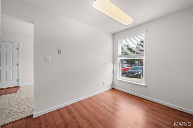 1934 Greenpoint Drive 203, Kirkwood, MO 63122