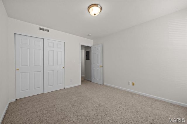 1934 Greenpoint Drive 203, Kirkwood, MO 63122