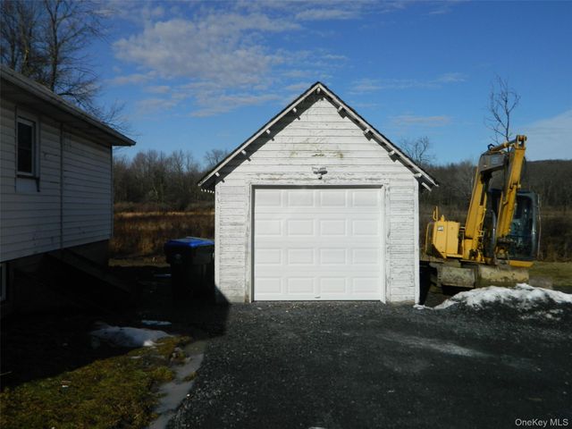714 State Route 52, Walden, NY 12586