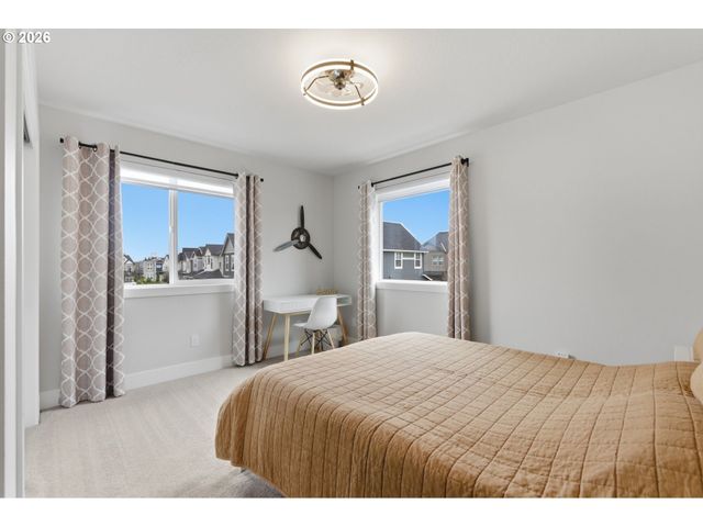 8177 Se AGATE St, Hillsboro, OR 97123