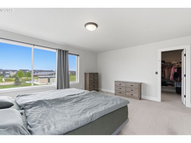 8177 Se AGATE St, Hillsboro, OR 97123