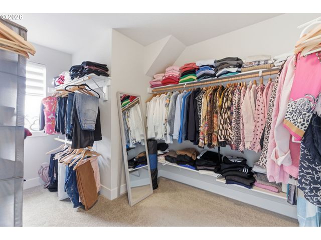 8177 Se AGATE St, Hillsboro, OR 97123