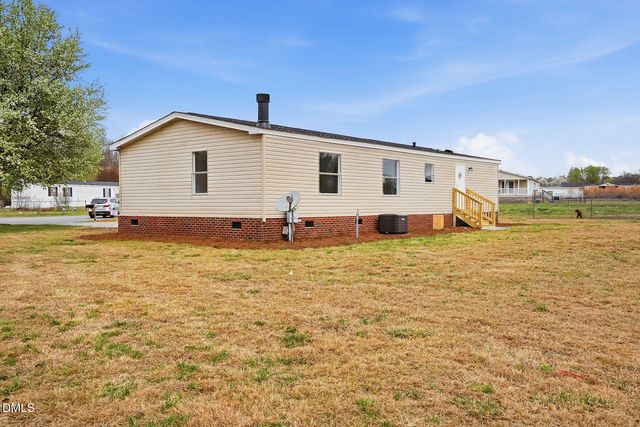 106 Bladestone Place, Pikeville, NC 27863