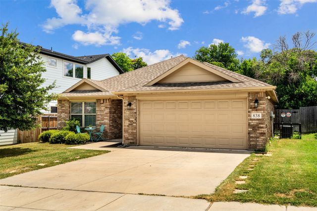 838 E Harvey Avenue, Fort Worth, TX 76104