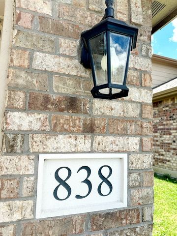 838 E Harvey Avenue, Fort Worth, TX 76104