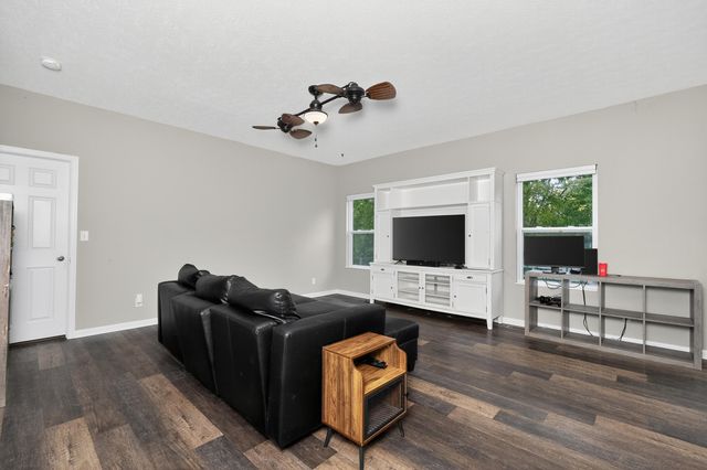 10252 Harlequin Court, Alexandria, KY 41001