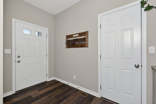 10252 Harlequin Court, Alexandria, KY 41001