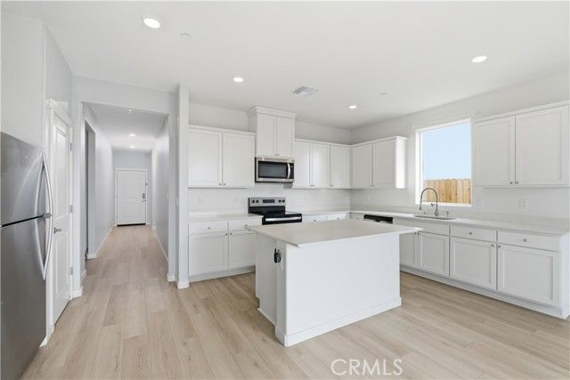 3024 Aerosmith Way, Stockton, CA 95212