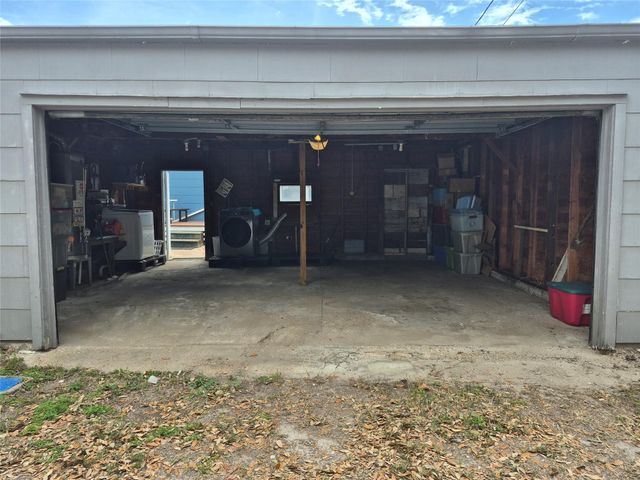 5120 Avenue S, Galveston, TX 77551