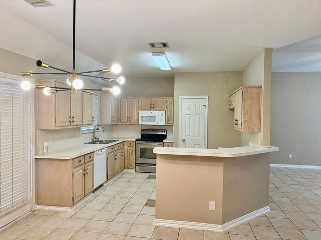 2151 Arbor Creek Drive, Carrollton, TX 75010