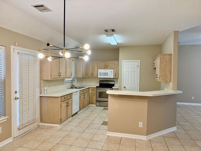 2151 Arbor Creek Drive, Carrollton, TX 75010