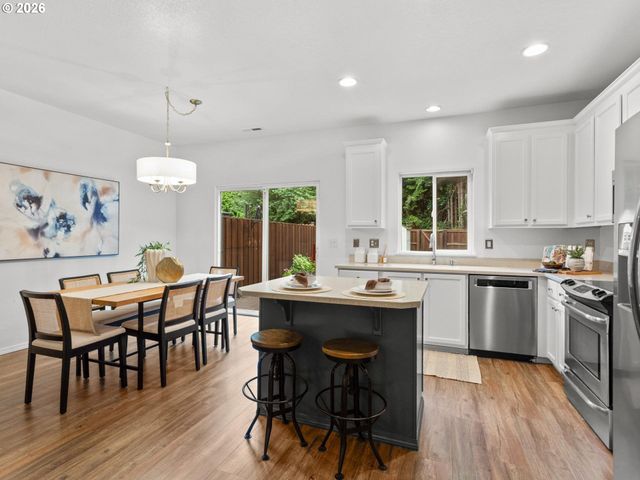 21226 Osburn Loop, Fairview, OR 97024