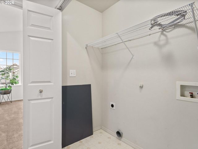 21226 Osburn Loop, Fairview, OR 97024