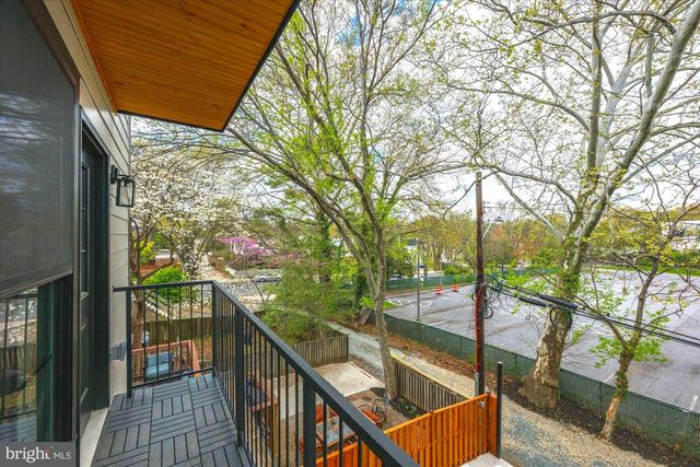 4441 HARRISON ST NW, Washington, DC 20015
