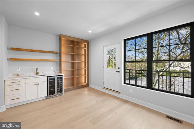 4441 HARRISON ST NW, Washington, DC 20015