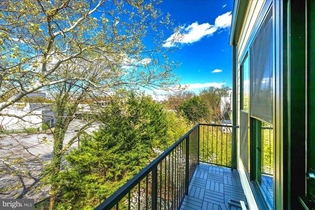 4441 HARRISON ST NW, Washington, DC 20015
