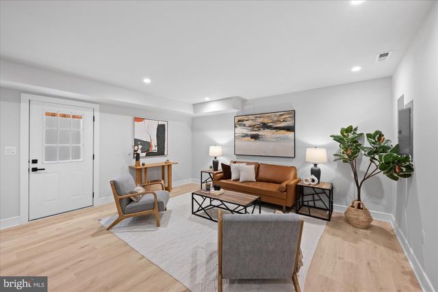 4441 HARRISON ST NW, Washington, DC 20015