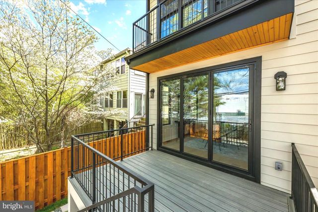 4441 HARRISON ST NW, Washington, DC 20015