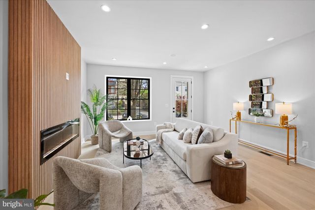 4441 HARRISON ST NW, Washington, DC 20015