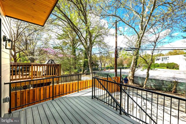 4441 HARRISON ST NW, Washington, DC 20015