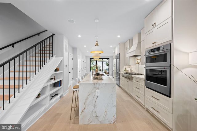 4441 HARRISON ST NW, Washington, DC 20015