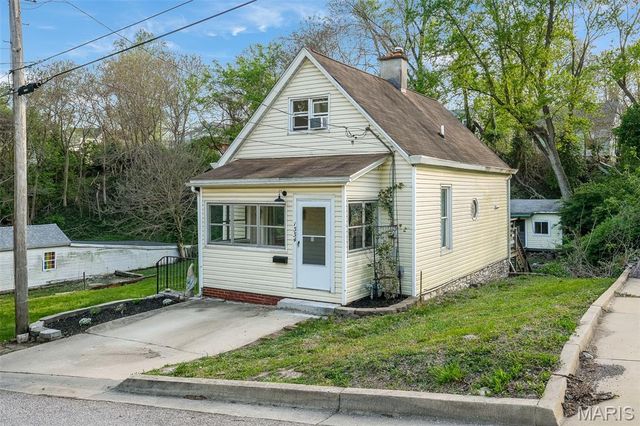1334 Monroe Street, Alton, IL 62002
