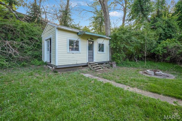1334 Monroe Street, Alton, IL 62002